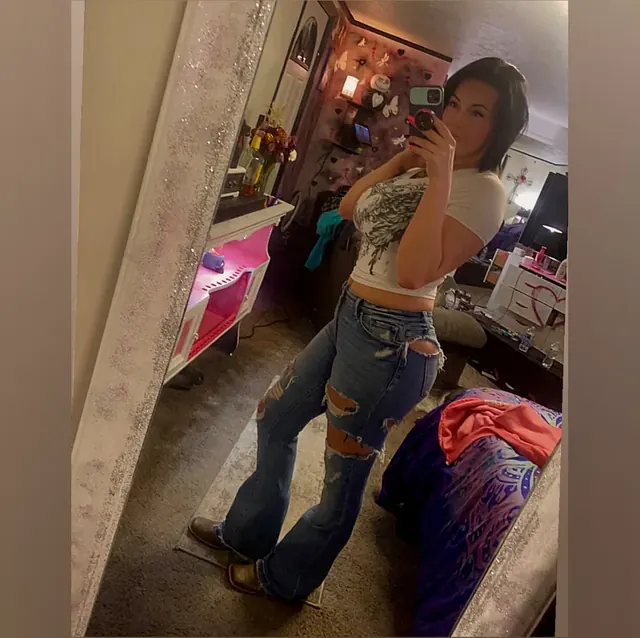 Nicole on OnlyFans with engaging flirty chat