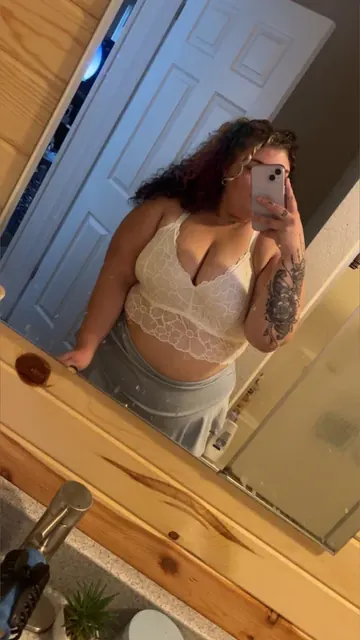 Teetee OnlyFans creator with a playful personality
