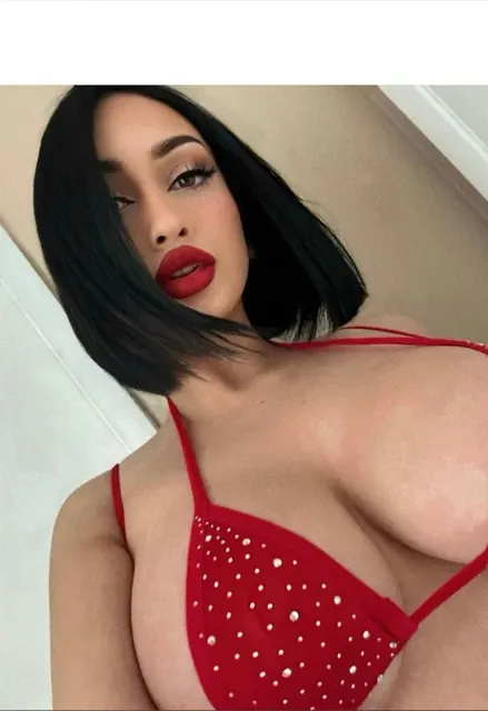 Kelsey OnlyFans creator with exclusive content