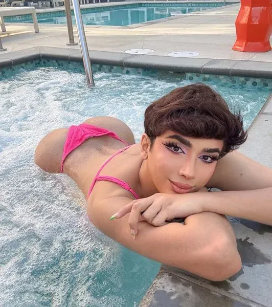 foxyalexx OnlyFans bisexual femboy