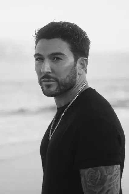 Frankiezmusic OnlyFans pop artist from New York