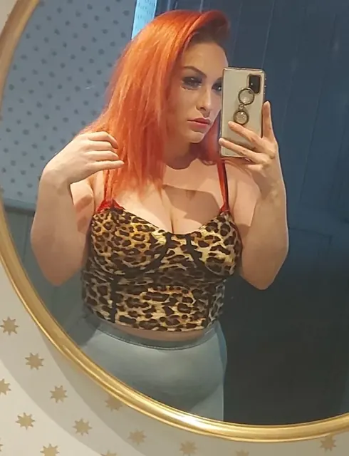 Miss Sandy Chokes OnlyFans dominatrix experience