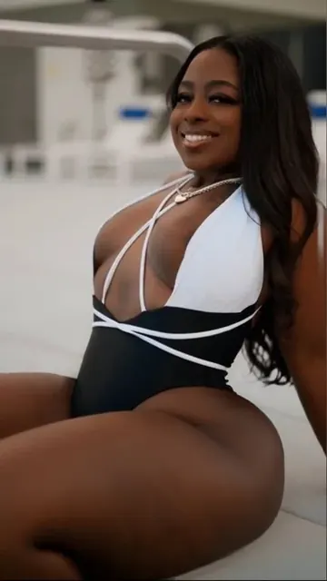 Funsize69 OnlyFans Curvy Creator