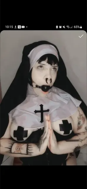Gotica Rabuda OnlyFans gothic content creator