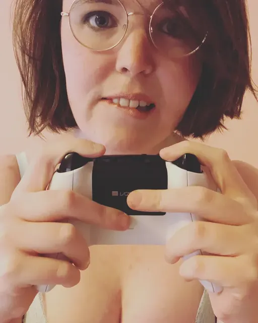Galongames OnlyFans body positive creator