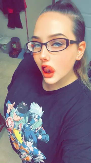 Gigglesworths OnlyFans profile with playful personality