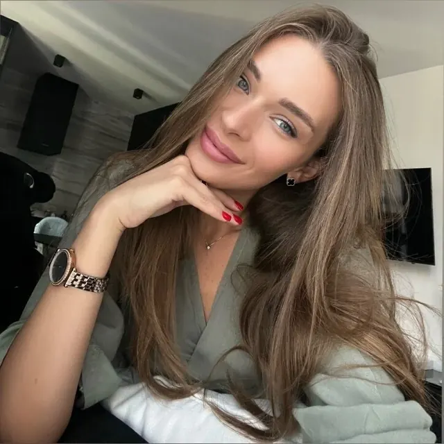 Your Emma OnlyFans fitness enthusiast