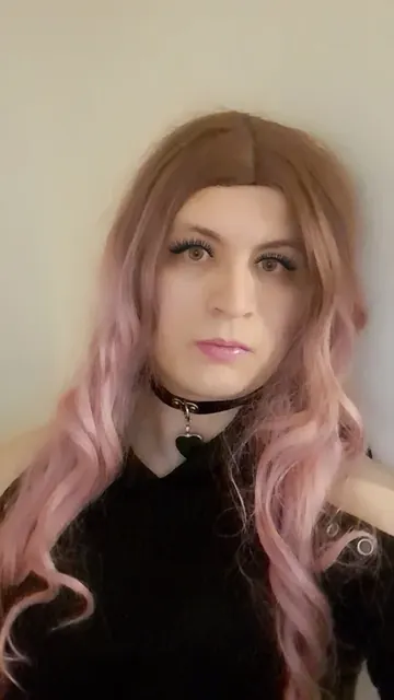 Ginabelle OnlyFans creator with unique style