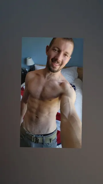 Girthyyyygaryyy OnlyFans athletic male creator