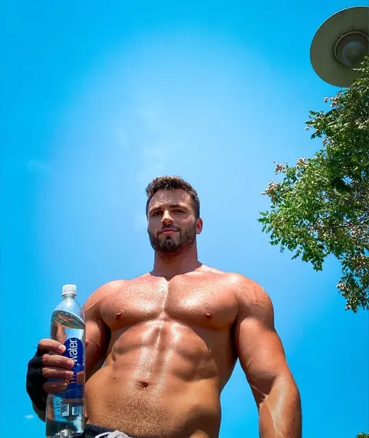 GN OnlyFans creator with engaging content