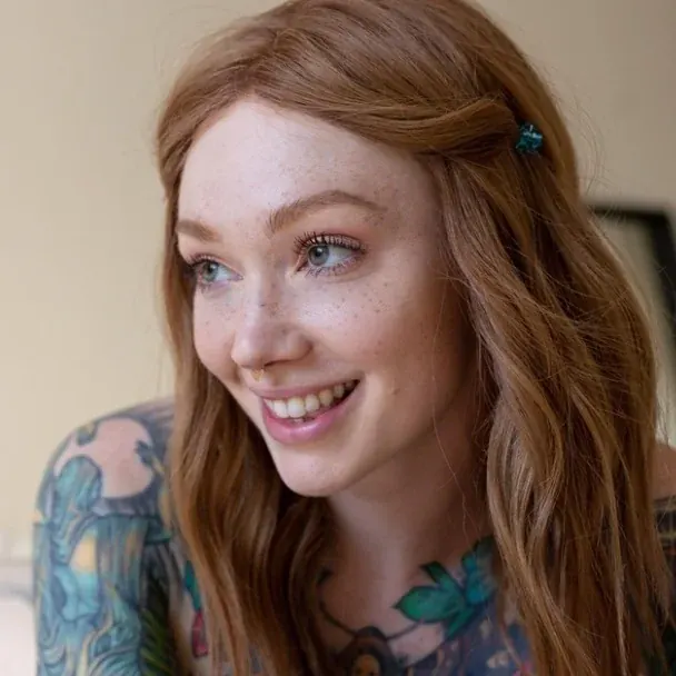 GoAskAlex Queen of Dirty Talk OnlyFans natural redhead