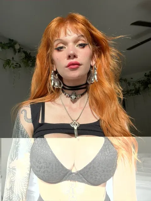 GODDESS SYLVANAS OnlyFans profile picture - goth dominatrix