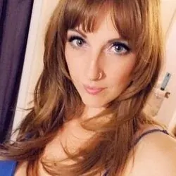 Goddesskatmarie OnlyFans glamorous brunette