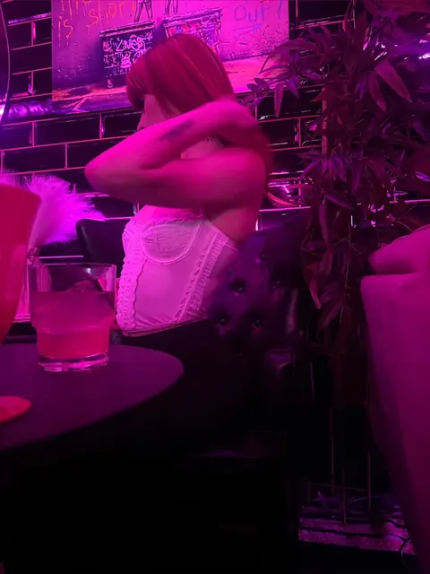 Lana Luxe OnlyFans brunette creator