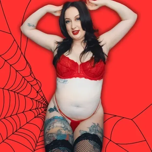 LucyJamesLive OnlyFans tattooed goddess