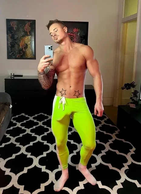 Goldenguys OnlyFans creator in London