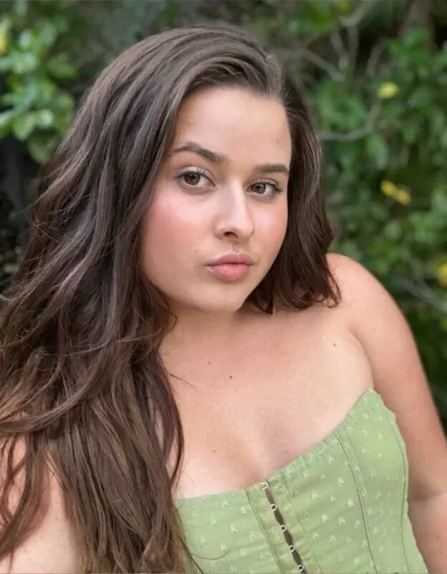 Gabi OnlyFans all-natural single mom