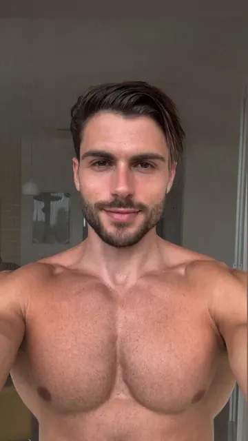 Guille Choax OnlyFans playful creator