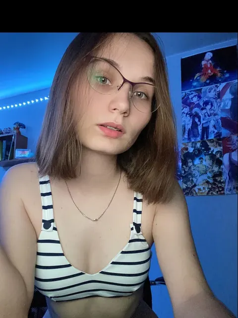 Haku OnlyFans college girl with anime love