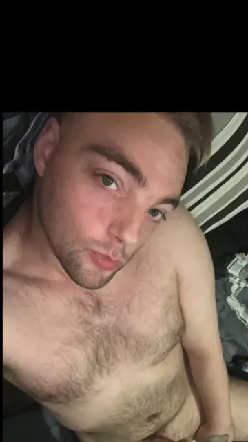 Hairyhotstud22 OnlyFans Bi TOP creator