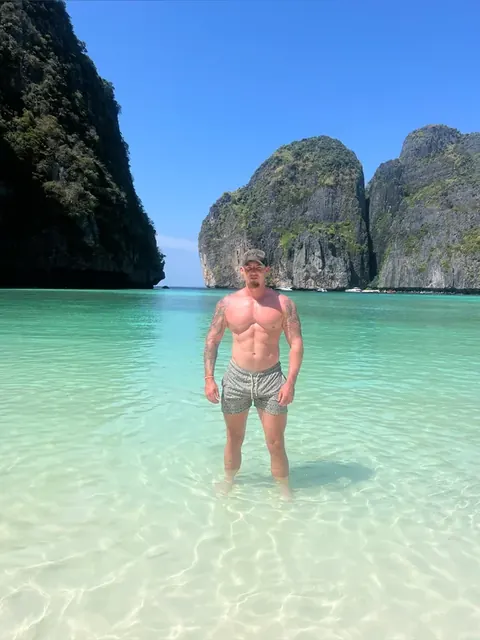 HardTomXXX OnlyFans male creator from London