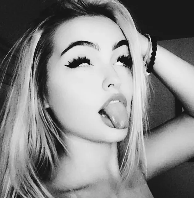 Harleywolfiefree OnlyFans profile with exclusive content