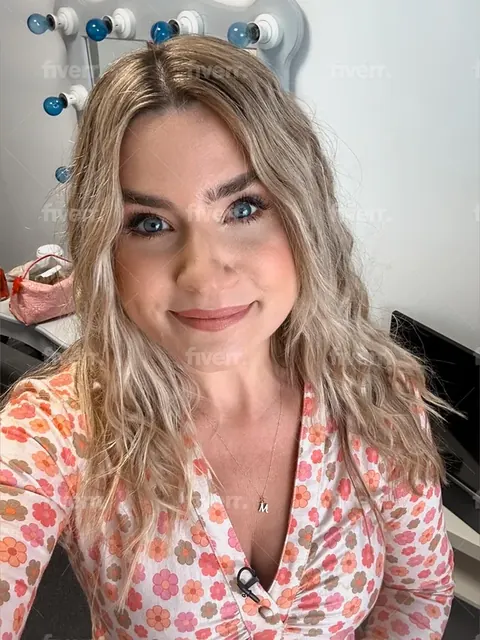 Harriet Kemsley OnlyFans comedian profile