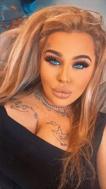 Hazewinters95 OnlyFans Curvy Creator