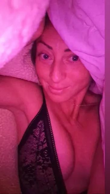 High Roll On Heather OnlyFans profile with artistic content.
