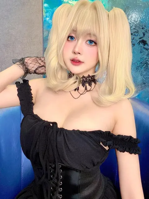 Hiino Cosplay OnlyFans creator with unique style