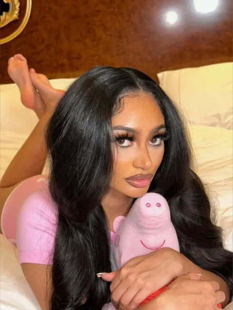 Tee OnlyFans creator profile