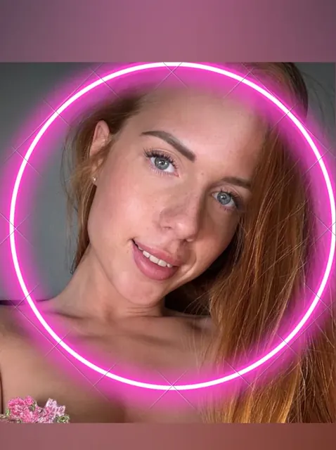 Molly on OnlyFans with flirty content