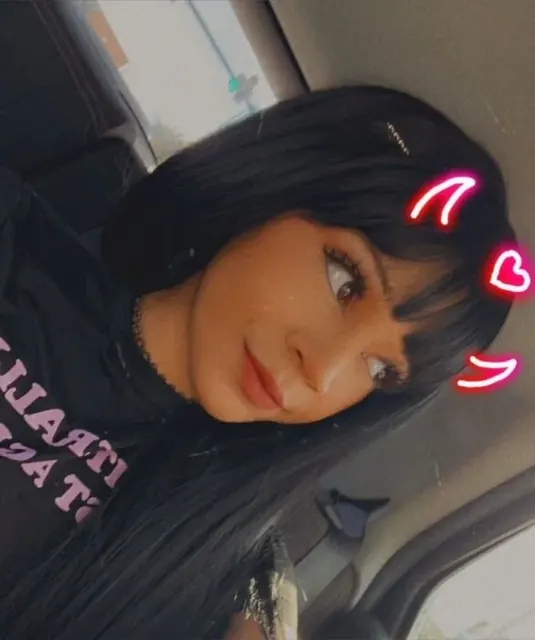 Honey x B OnlyFans creator with exclusive content