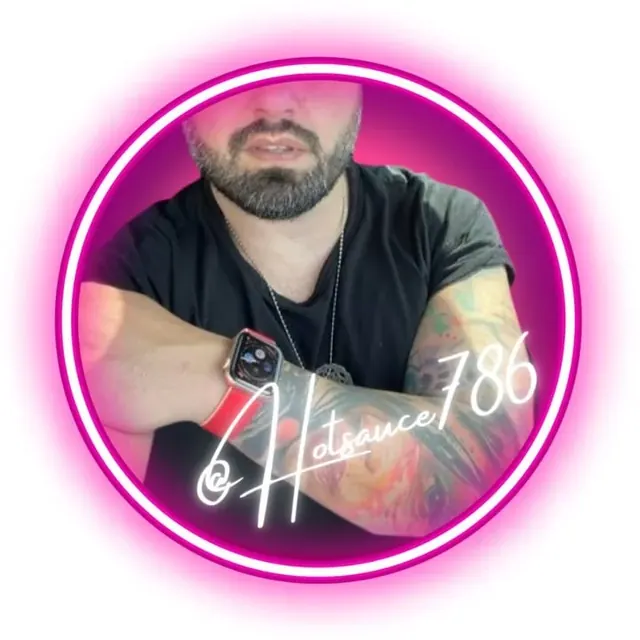 Hotsaucepov OnlyFans real amateur content creator