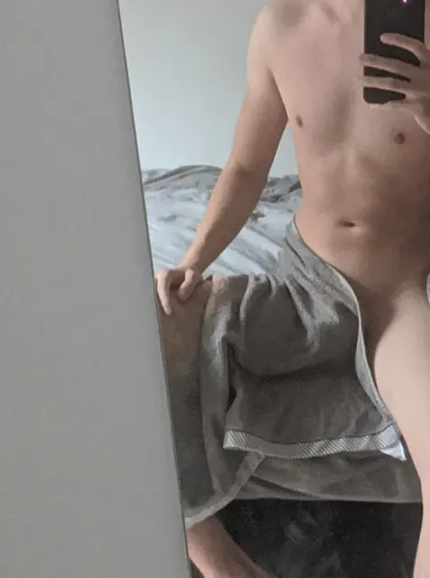 Don't tell my girlfriend 😈 OnlyFans creator with exclusive content