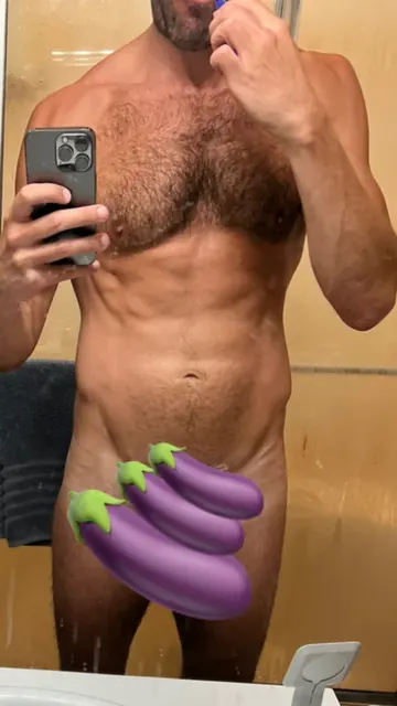 Hungdtw OnlyFans creator with hot amateur content