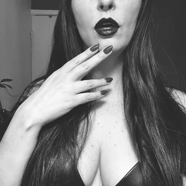 Iamyouraphrodite OnlyFans profile picture - Swedish Financial Dominatrix
