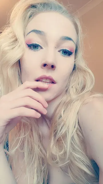 Impurrfect420 OnlyFans creator with personalized content