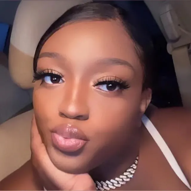 Tatii OnlyFans creator profile