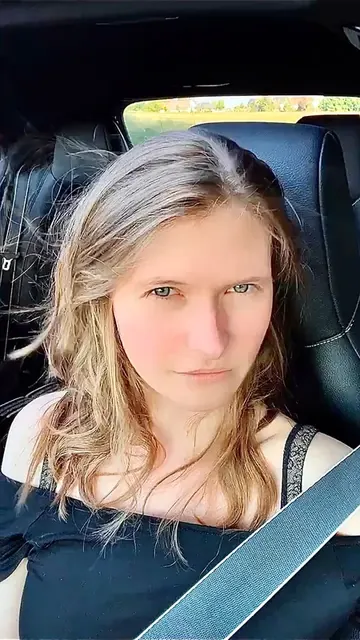 inasiljame OnlyFans creator with engaging content