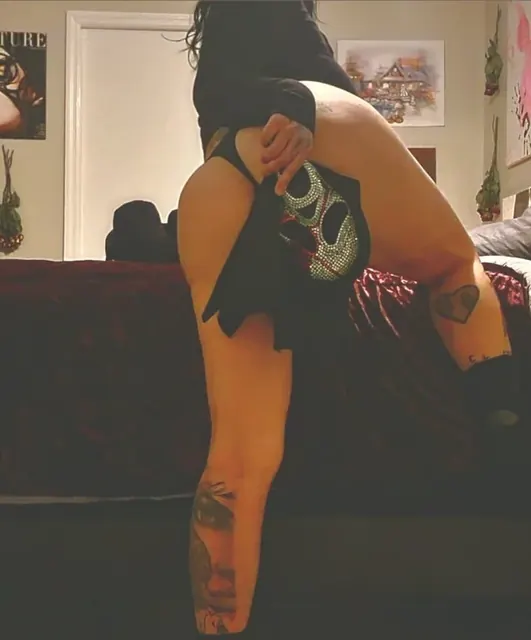 Lilith OnlyFans creator with natural curves