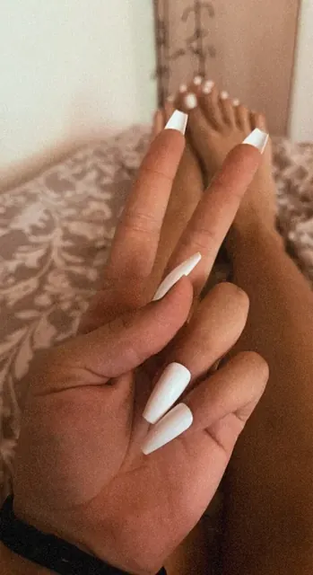 Isadora profile on OnlyFans with foot content