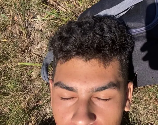 Itdragsbehindme on OnlyFans with engaging content
