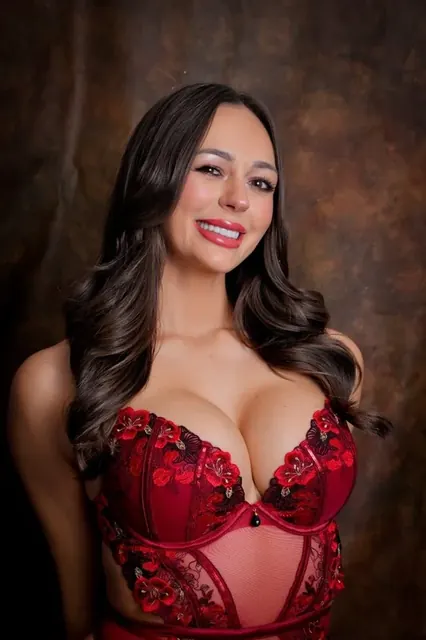 Itslaurenrice OnlyFans creator with exclusive content