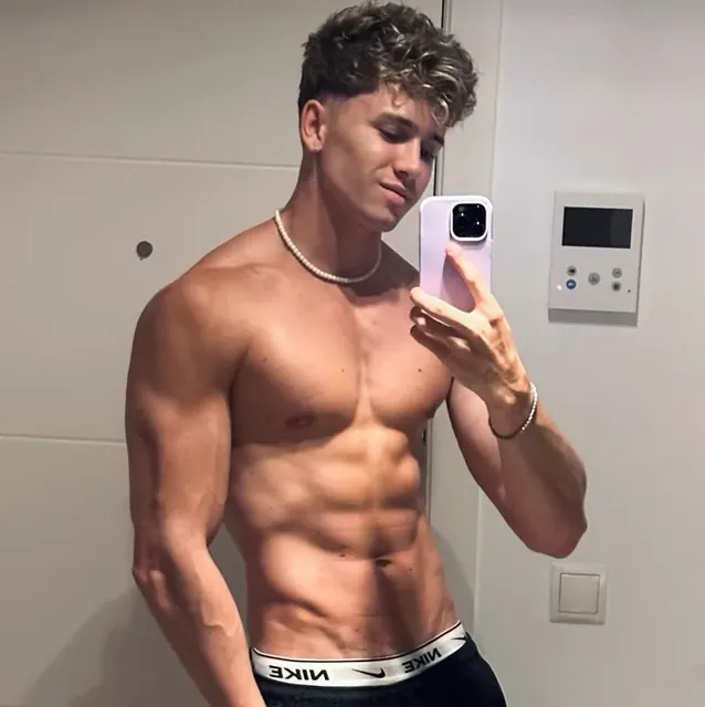 Maksim VIP OnlyFans Ukrainian Boy