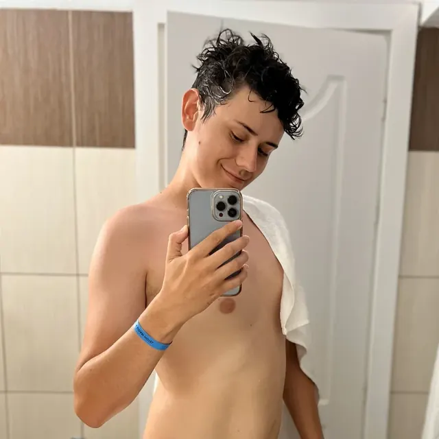 itsbenjifoxyfree OnlyFans profile picture - playful creator