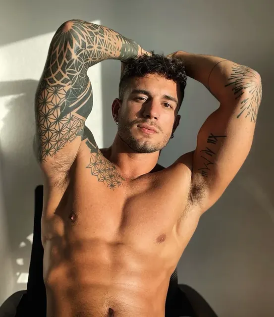 Alex Ink OnlyFans adult content creator
