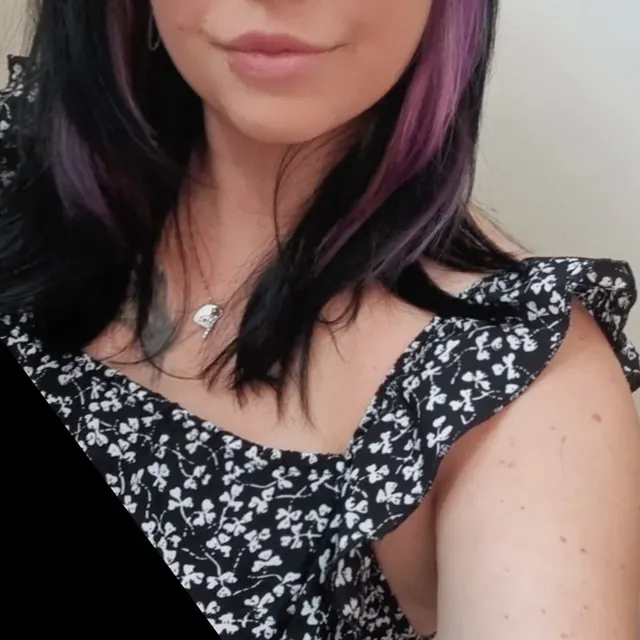 Ivy Amore OnlyFans tattooed creator
