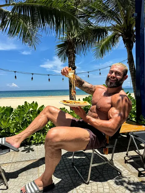 James Khan OnlyFans male worship content