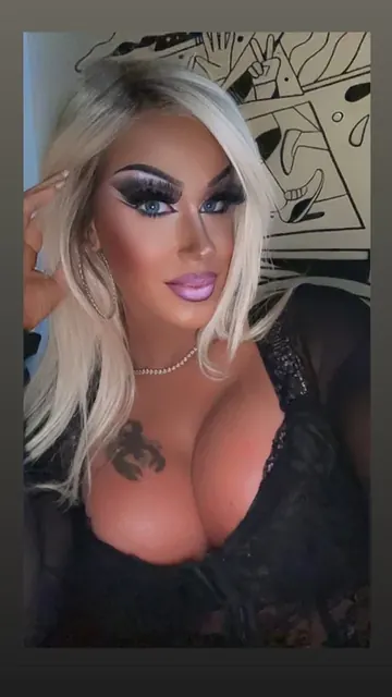 Xoxoalexisxoxo OnlyFans hot blonde girl